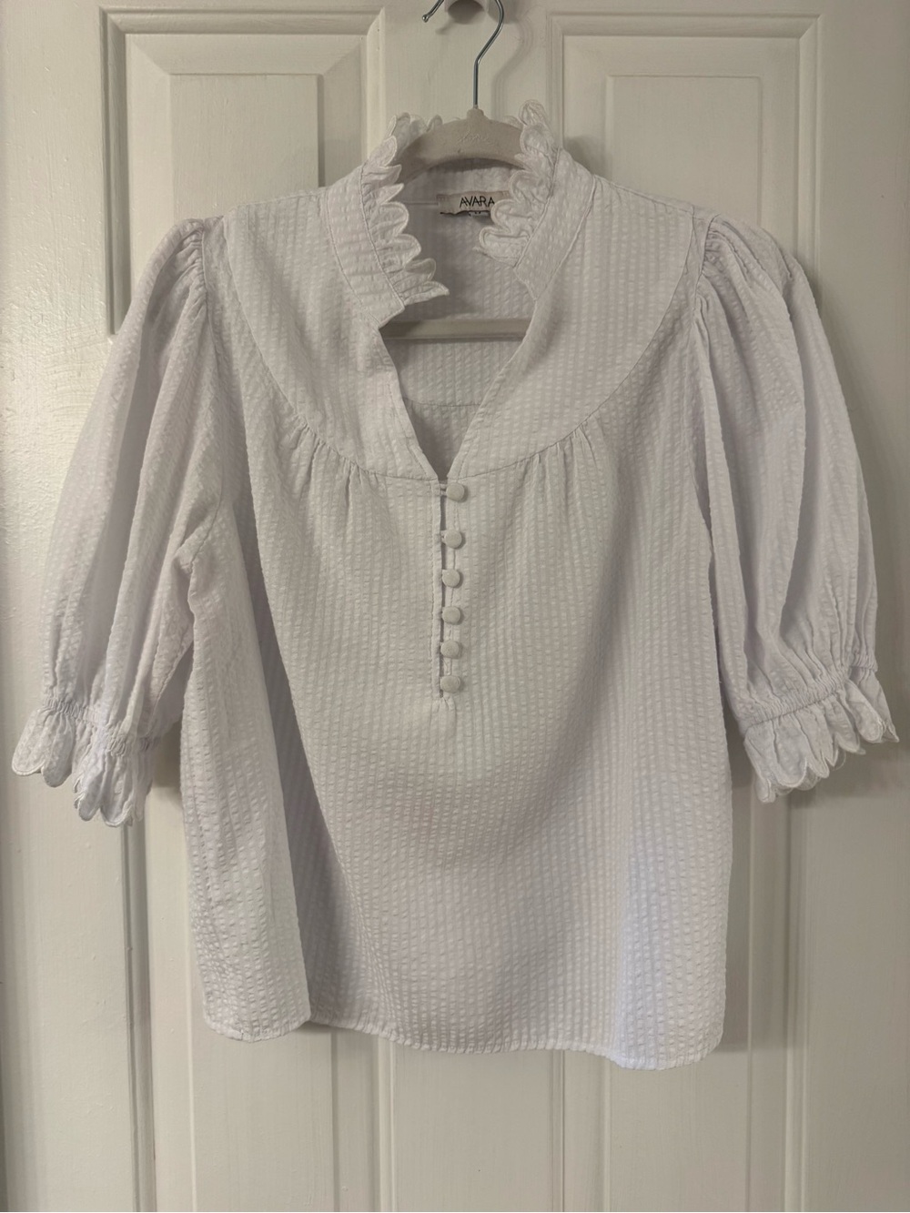 Ninara White Textured Ruffle Collar Puff Sleeve Blouse
